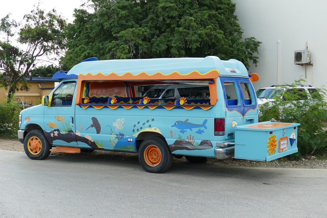 curacao bus photo